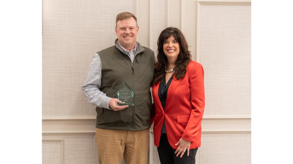 Award winner Jay Wolff (left) with Borsheims CEO and President Karen Goracke Borsheims Jay Wolff and Karen Goracke